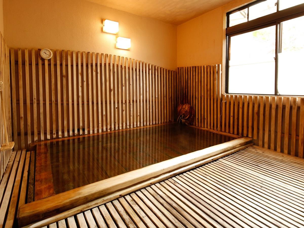 源泉掛け流しの宿albergo湯楽 Югавара Екстериор снимка